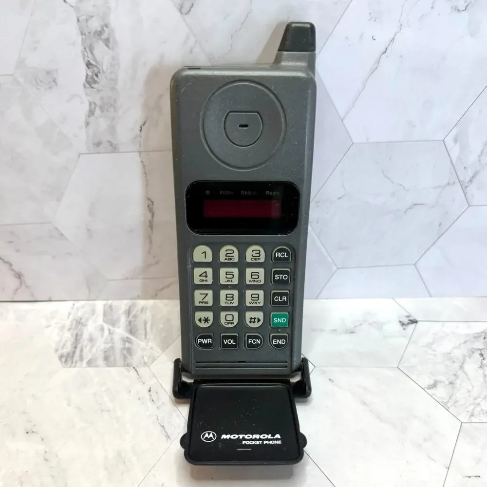 Vintage Motorola Meteor Flip Cell Phone Model 88022 Pocket Phone Not Tested EUC